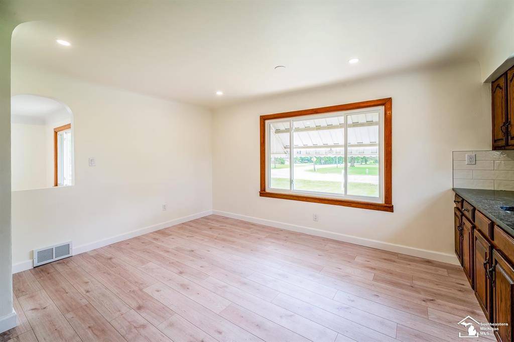 Huron Twp, MI 48164,21581 Huron River Drive
