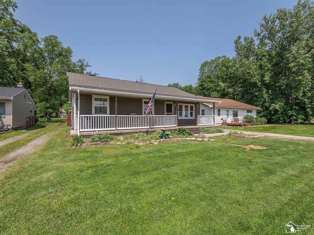 Exeter Twp, MI 48117,9601 Exeter Road
