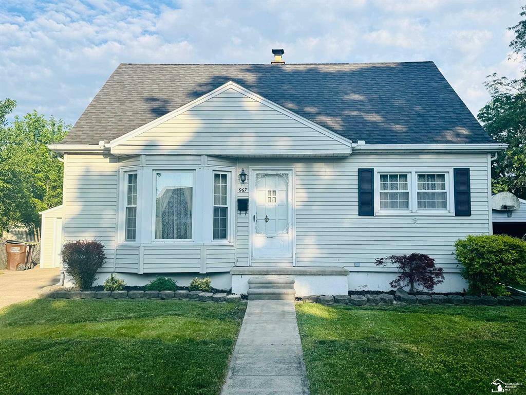 Monroe, MI 48161,967 Winston Drive