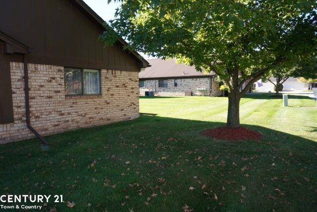 Clinton Township, MI 48036,38526 PALM MEADOW