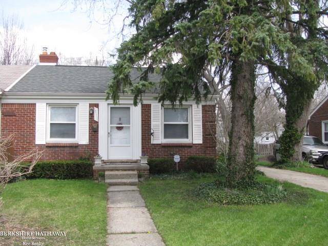 Harper Woods, MI 48225,19111 Roscommon St