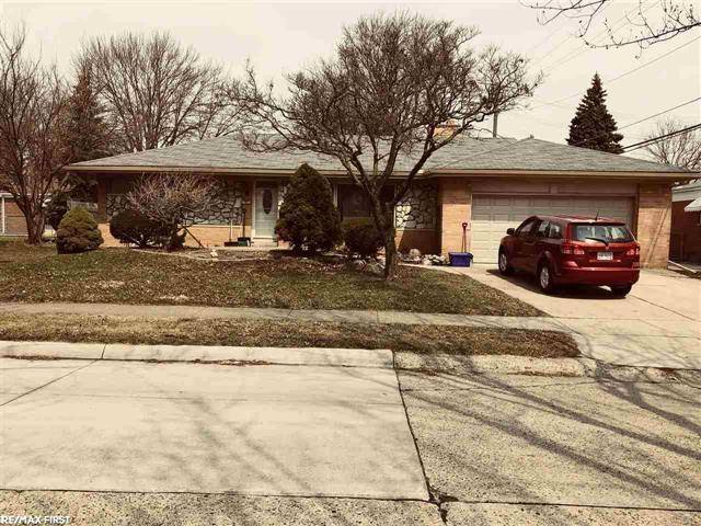 St. Clair Shores, MI 48082,22417 Garfield St