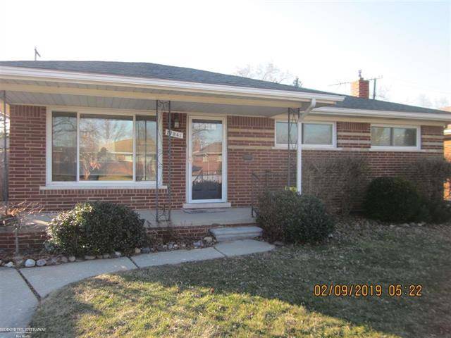 St. Clair Shores, MI 48081,27941 Rosebriar