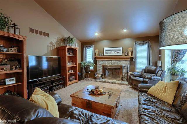 Chesterfield Twp, MI 48051,25720 NOBLE DR