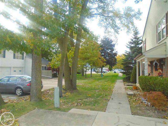 Harrison Township, MI 48045,24690 N MEADOW Unit 20, Bldg 5