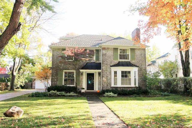 Grosse Pointe Park, MI 48230,1038 Kensington