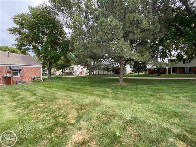 Harrison Township, MI 48045,24711 Meadow Creek