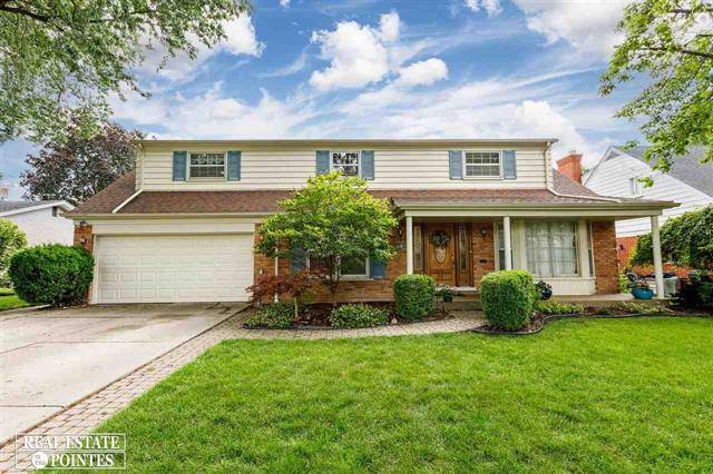 Grosse Pointe Woods, MI 48236,901 MOORLAND