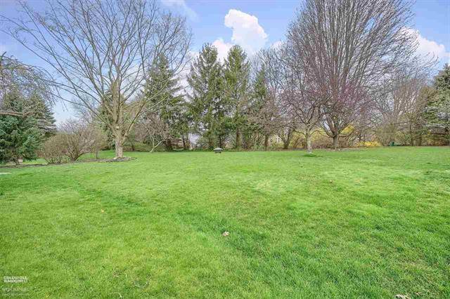Shelby Twp, MI 48316,2163 Regency Hills Dr