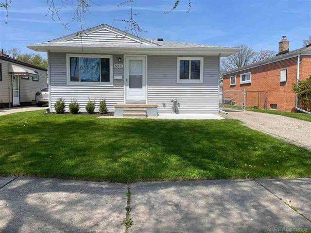St. Clair Shores, MI 48082,22601 Lake Dr