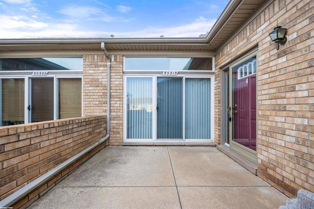Washington Twp, MI 48094,59315 Royal Oak Ct