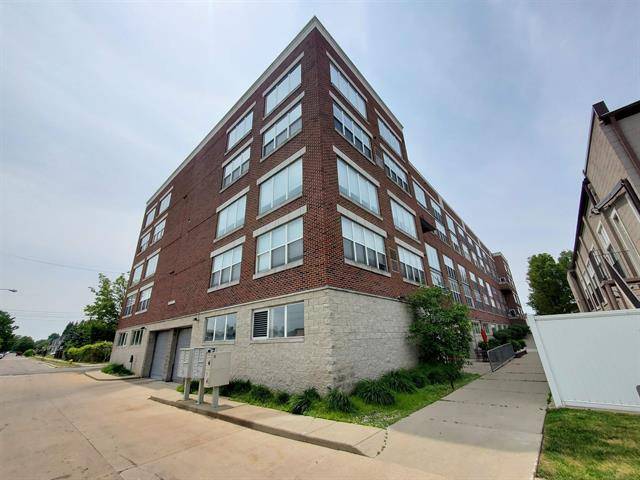 Mt. Clemens, MI 48043,98 Northbound Gratiot #18