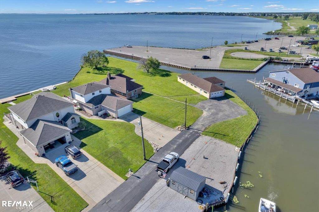 Chesterfield Twp, MI 48047,45410 Private Shore Drive