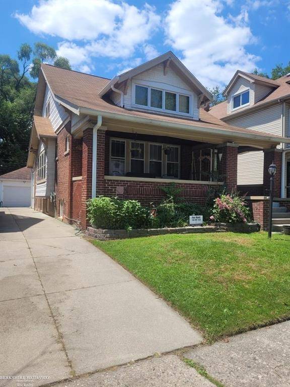 Grosse Pointe Park, MI 48230,1255 Beaconsfield Avenue
