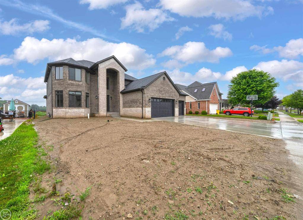 New Baltimore, MI 48047,36711 N Pointe Drive