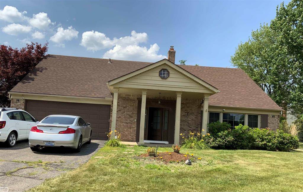 Shelby Twp, MI 48317,8693 Hedgeway Drive