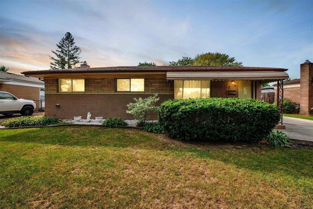 Warren, MI 48092,32519 OAKVIEW Drive
