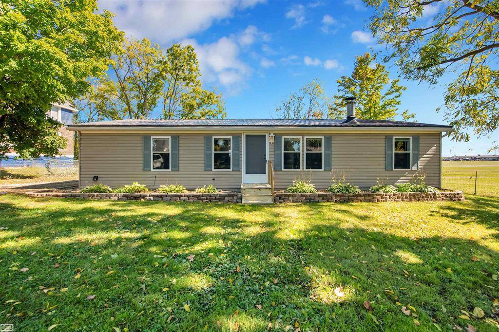 Imlay City, MI 48444,595 S Almont Avenue