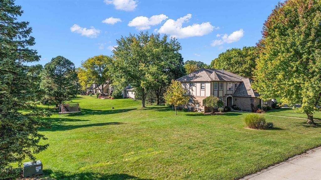 Rochester Hills, MI 48306,1545 Tiverton  Trail Drive