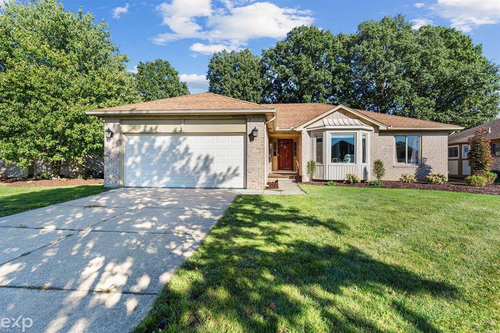 Macomb, MI 48044,48258 Thorncroft Drive