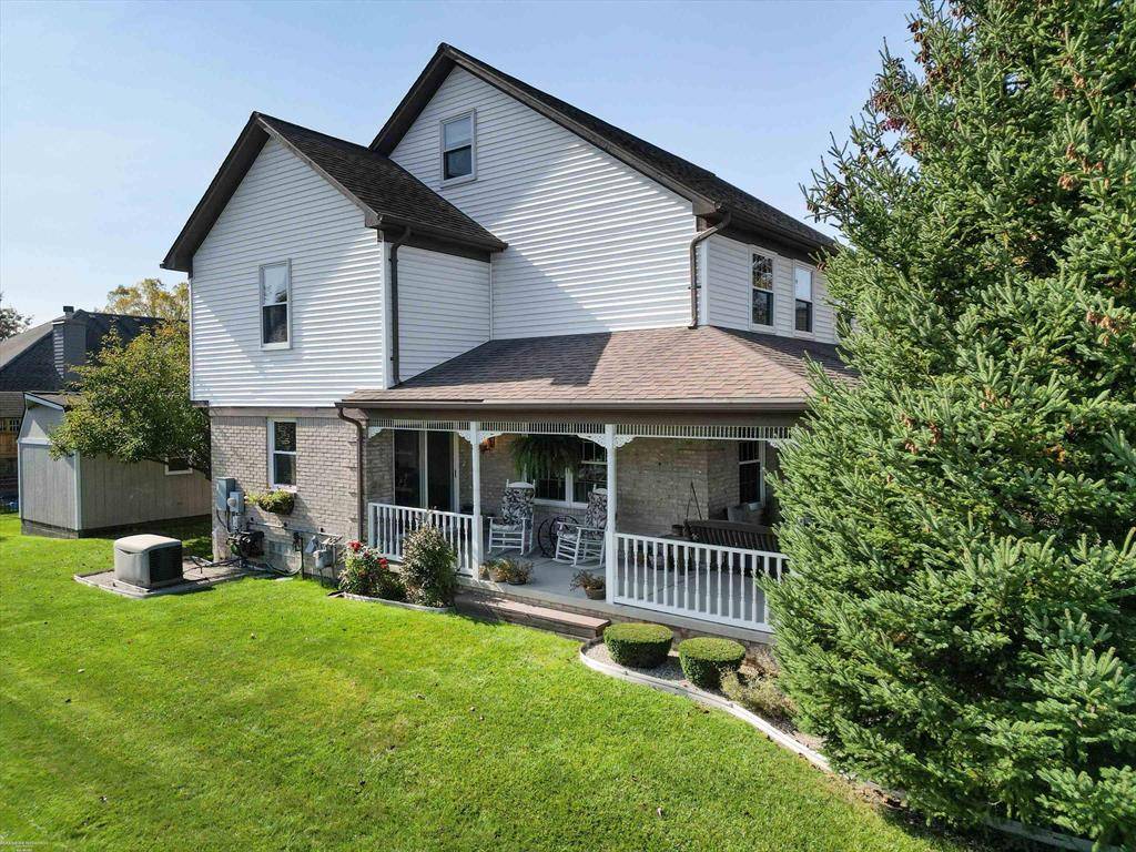 New Baltimore, MI 48047,36672 Orchard Lake Drive
