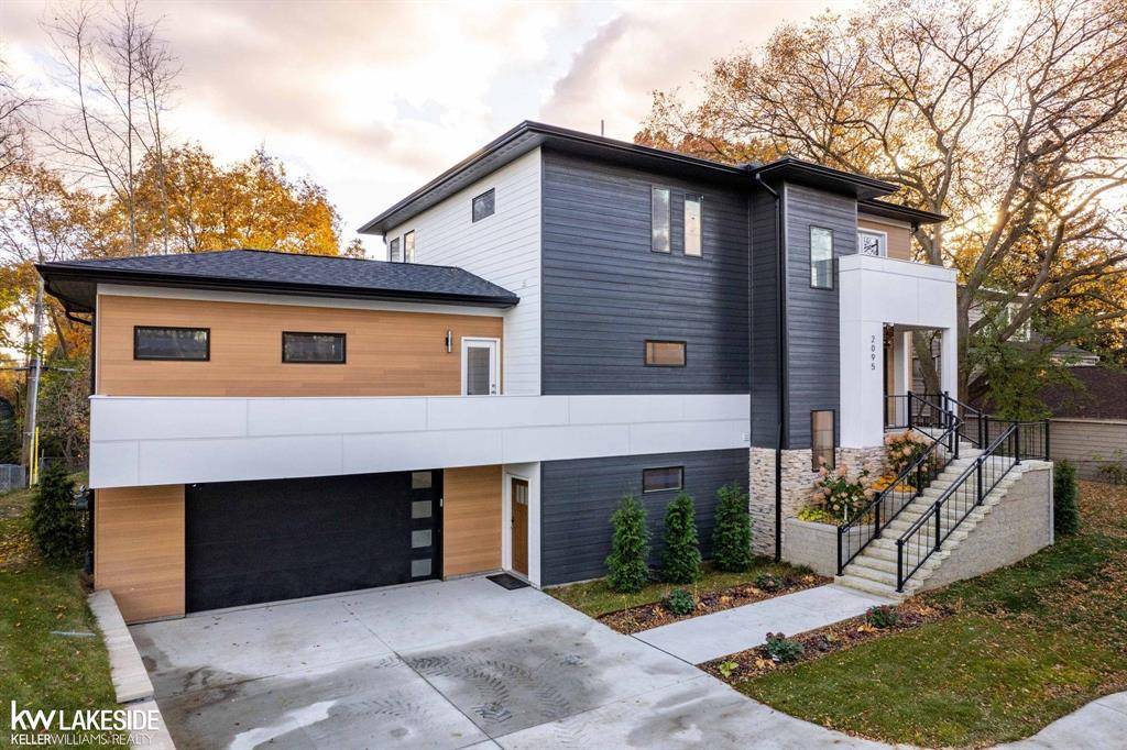 West Bloomfield Twp, MI 48323,2095 Langham Drive