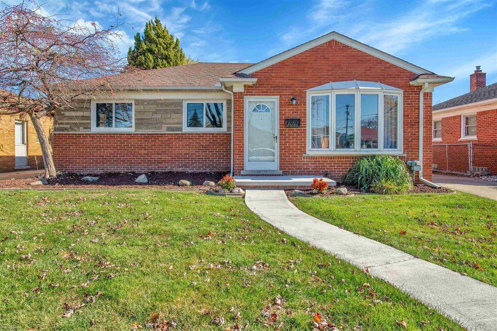 St. Clair Shores, MI 48082,31112 W Angeline Court