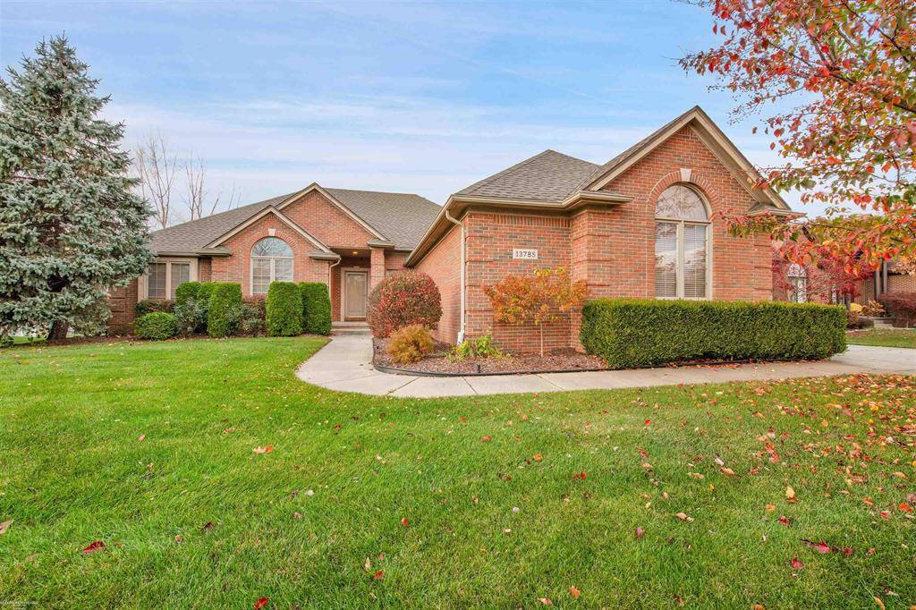 Shelby Twp, MI 48315,13785 Blue Beech Lane