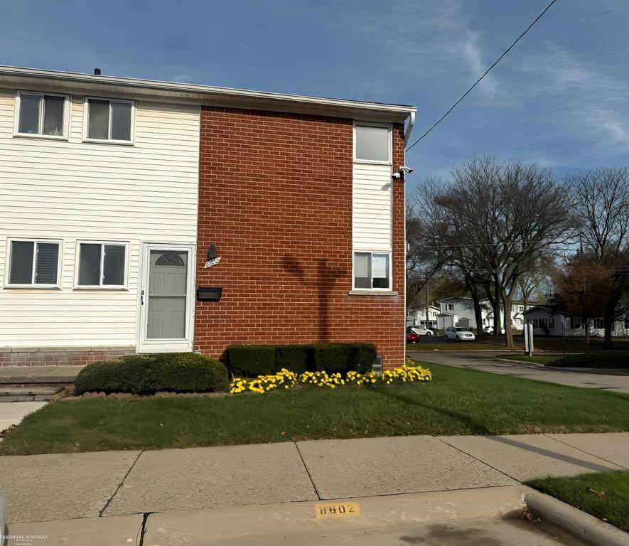 Center Line, MI 48015,8602 Kaltz Street