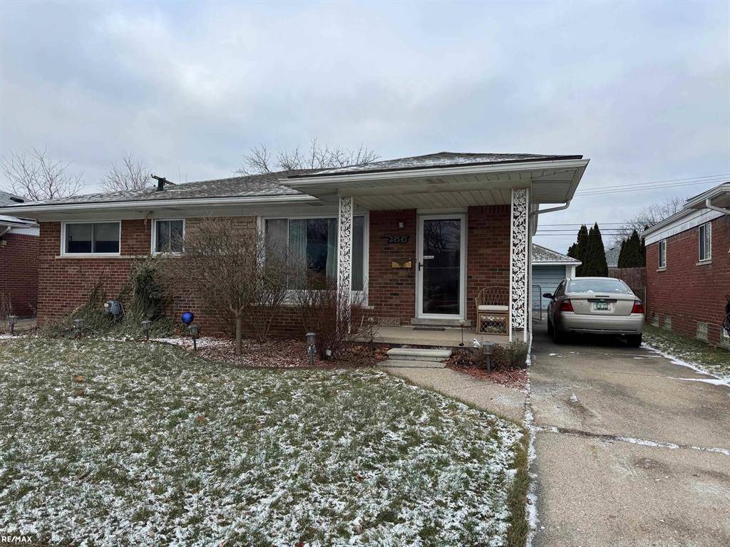 Eastpointe, MI 48021,24545 Ridgecroft Avenue