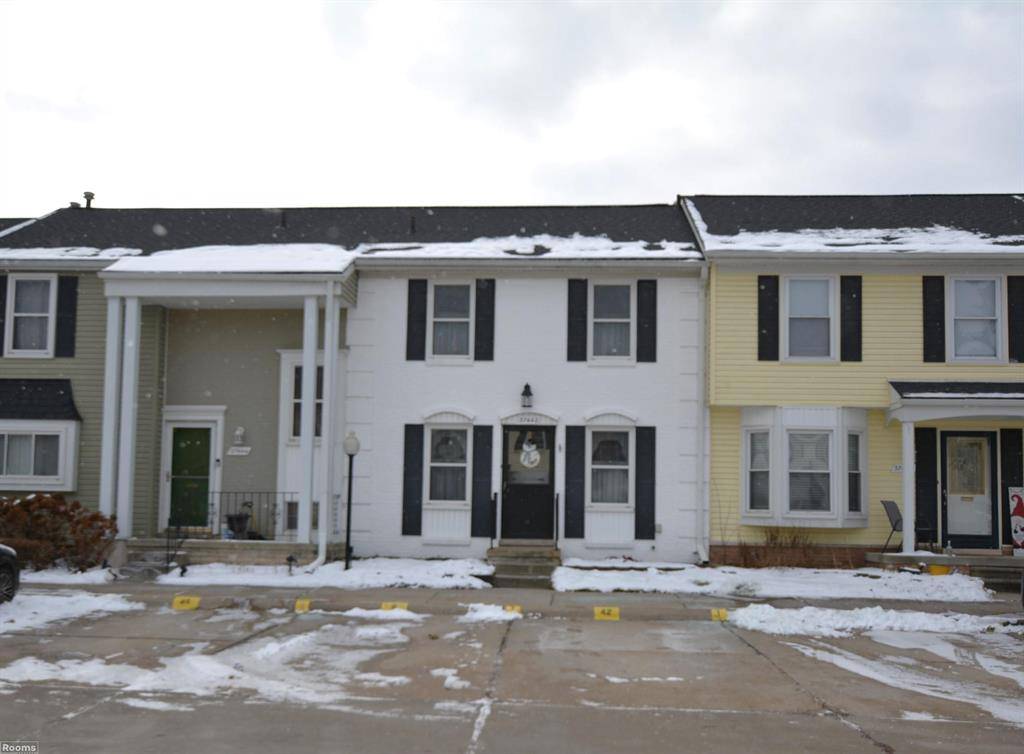 Clinton Twp, MI 48036,37442 Charter Oaks Boulevard