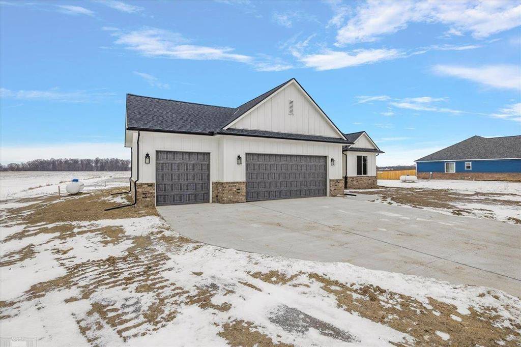 Lenox Twp, MI 48050,27237 30 Mile Road