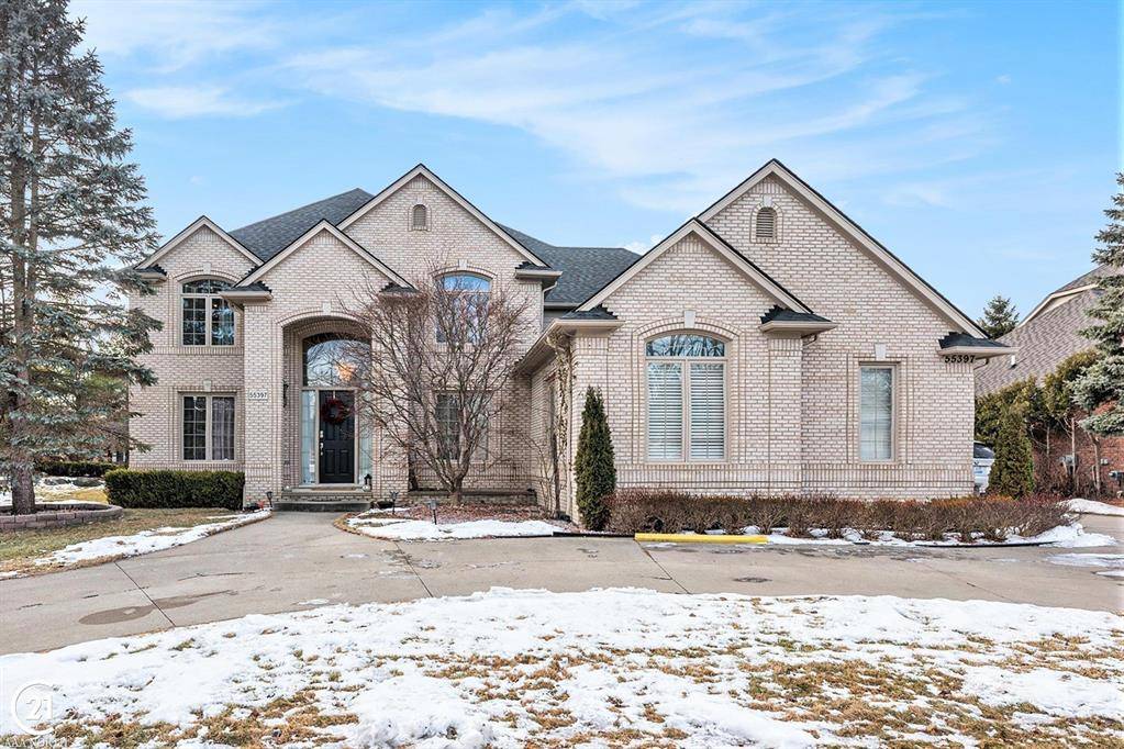 Shelby Twp, MI 48316,55397 Apple Lane