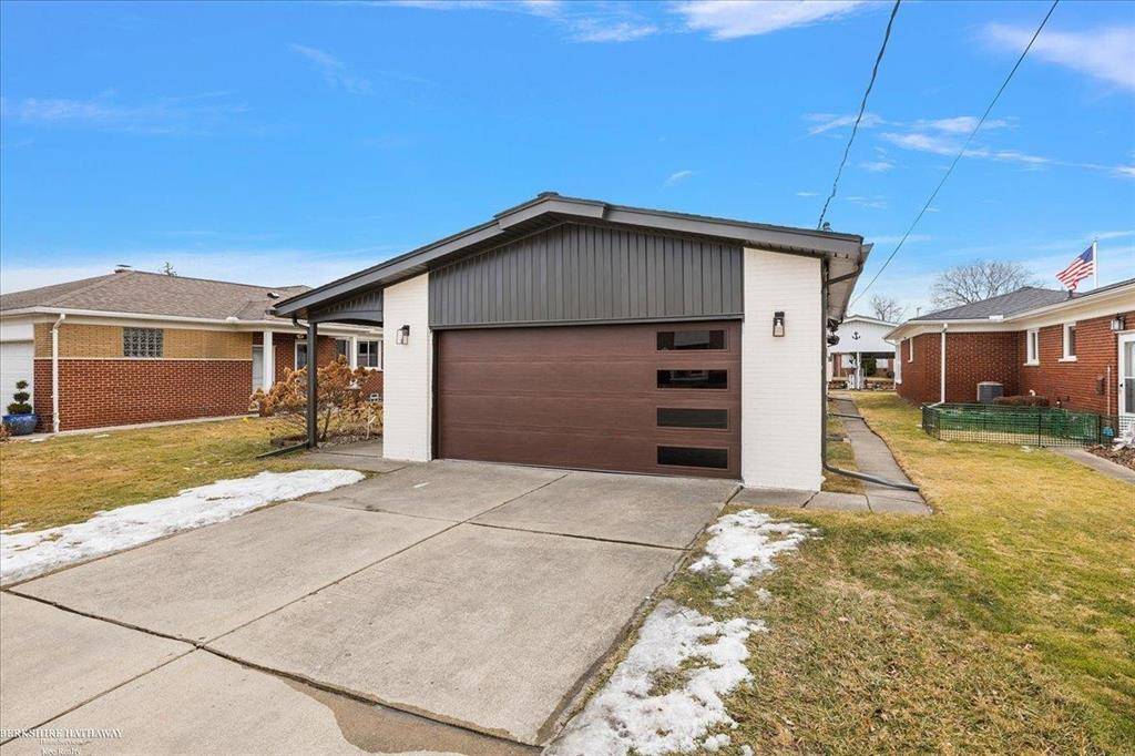 St. Clair Shores, MI 48081,22530 Shorewood Street