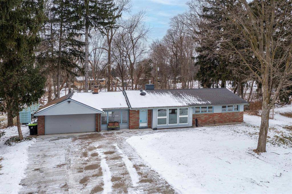 Novi, MI 48375,24455 Millstream Lane