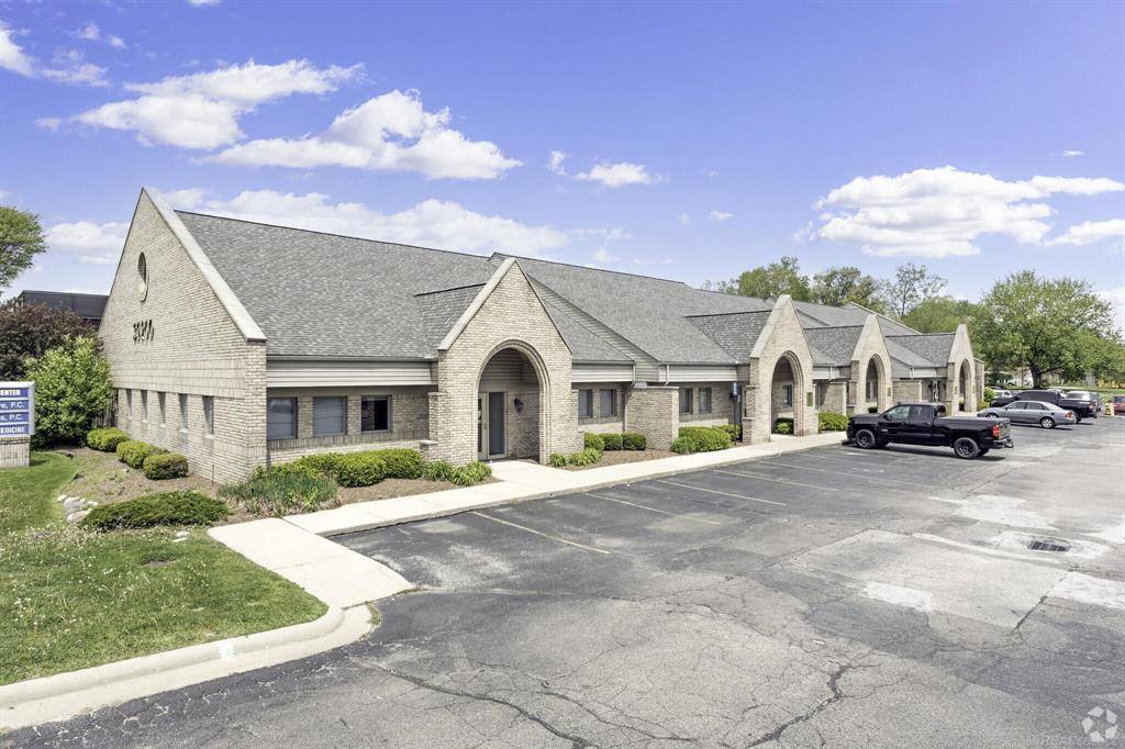 Clinton Twp, MI 48038,39200 Garfield Road