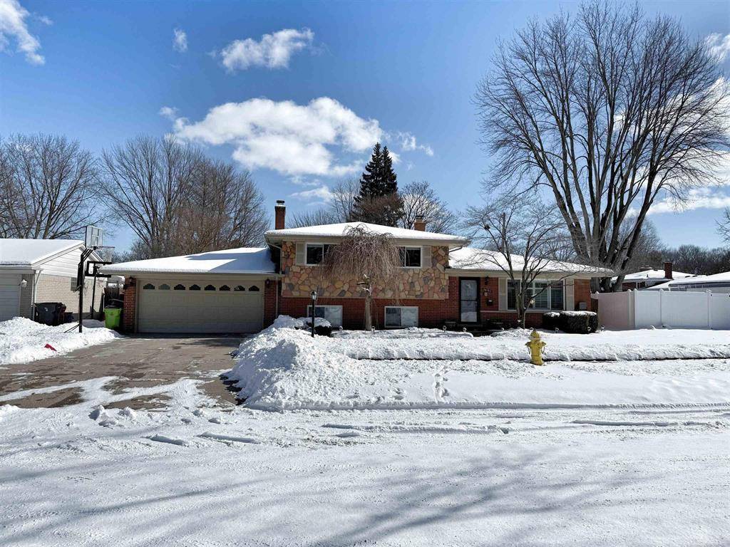Clinton Twp, MI 48036,38152 Westland Street
