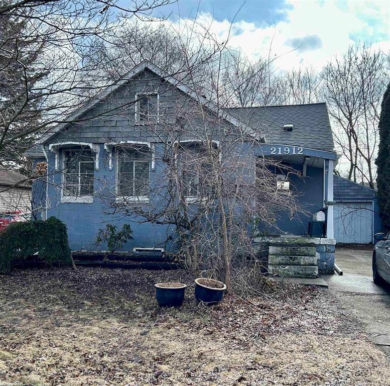 St. Clair Shores, MI 48080,21912 E 10 Mile Road
