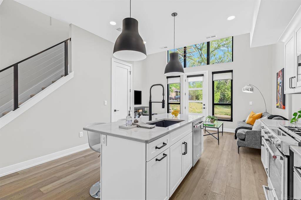 Rochester Hills, MI 48603,432 W Tienken Road