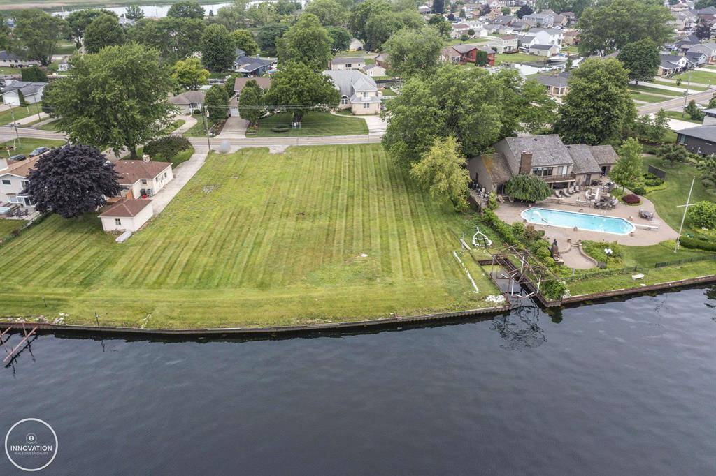 Harrison Twp, MI 48045,39196 Lakeshore Drive 1 Lot