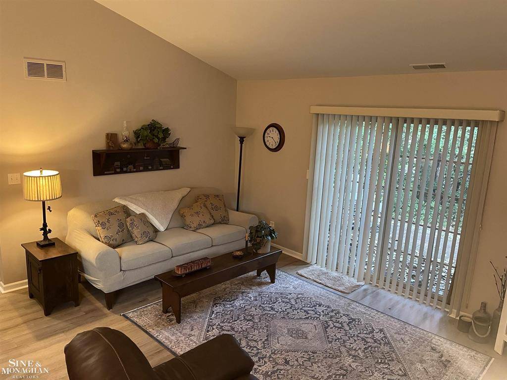 Livonia, MI 48154,14979 Fairfield Street #1