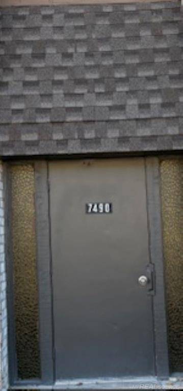 Westland, MI 48185,7490 Woodview Dr. 2 Street 92  Bldg 7