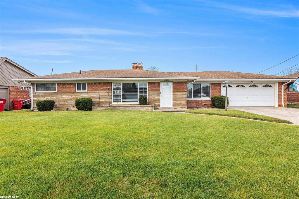 Harrison Twp, MI 48045,37895 Pointe Rosa Street