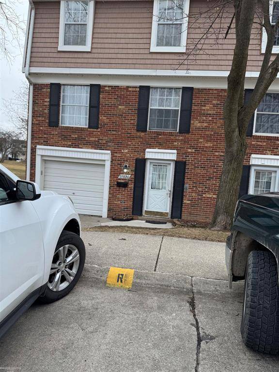 Clinton Twp, MI 48036,37690 Charter Oak Boulevard