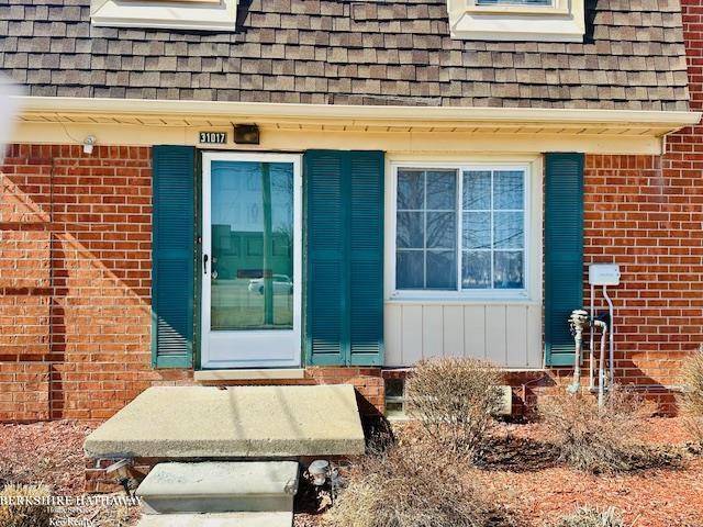 Warren, MI 48093,31017 Hoover Road
