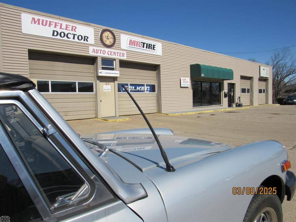 Marine City, MI 48039,102 Fairbanks Street