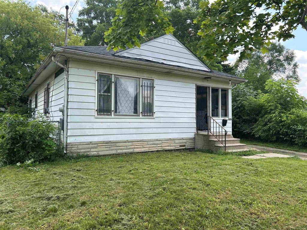 Flint, MI 48505,4520 Edwards Avenue