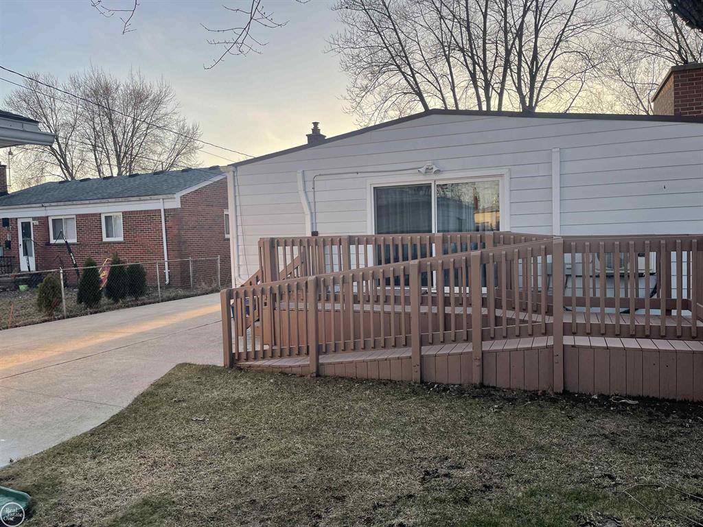 St. Clair Shores, MI 48081,29230 Boston Street