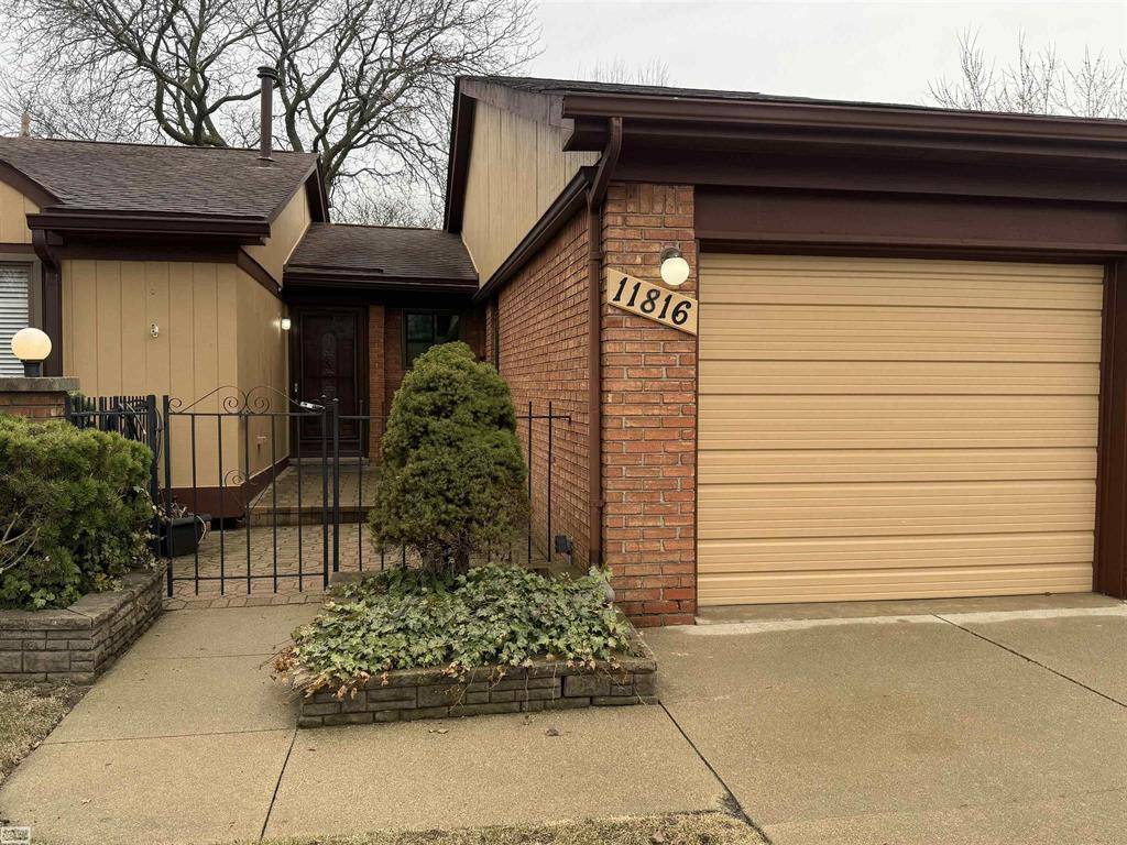 Warren, MI 48093,11816 Hawaii Street