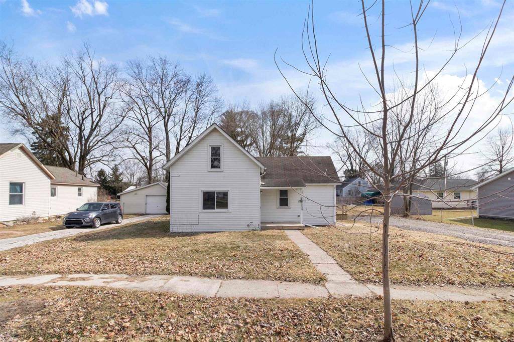 Capac Vlg, MI 48014,106 S Hunter St. Street